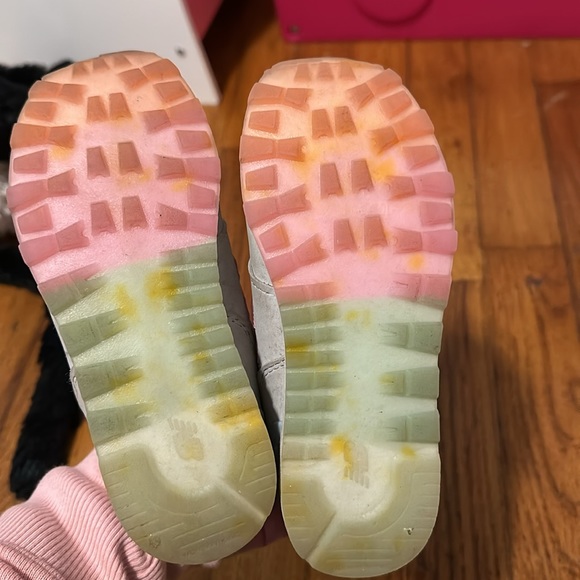 New balance 574 size 10 toddler - Picture 3 of 3